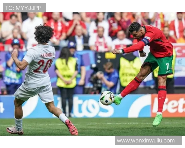 足球明星系统觉醒从草根到巅峰的传奇之路 足球明星系统觉醒从草根到巅峰的传奇之路